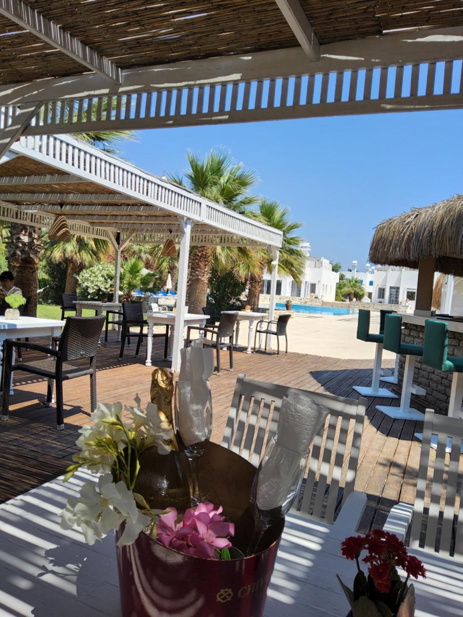 Ladonia Hotels Zemda Guemuesluek מראה חיצוני תמונה