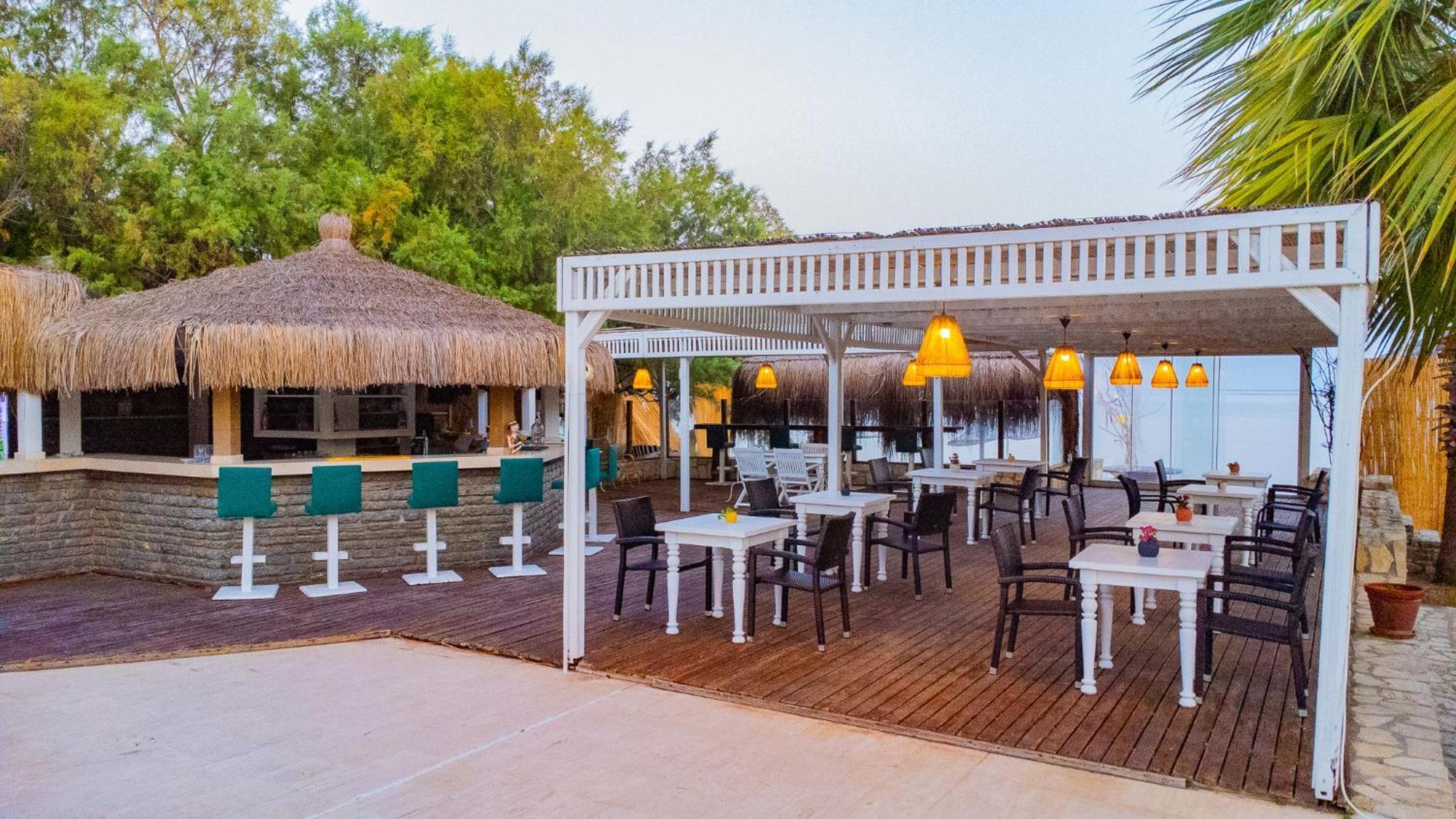 Ladonia Hotels Zemda Guemuesluek מראה חיצוני תמונה