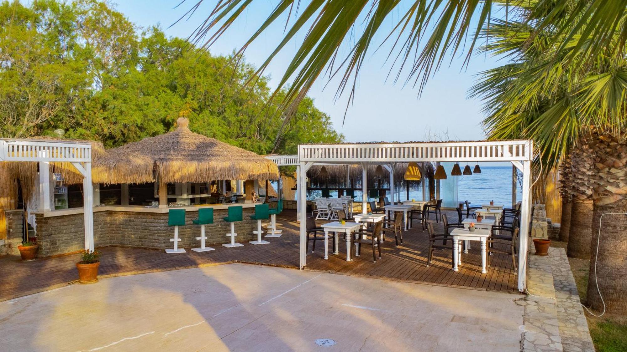 Ladonia Hotels Zemda Guemuesluek מראה חיצוני תמונה