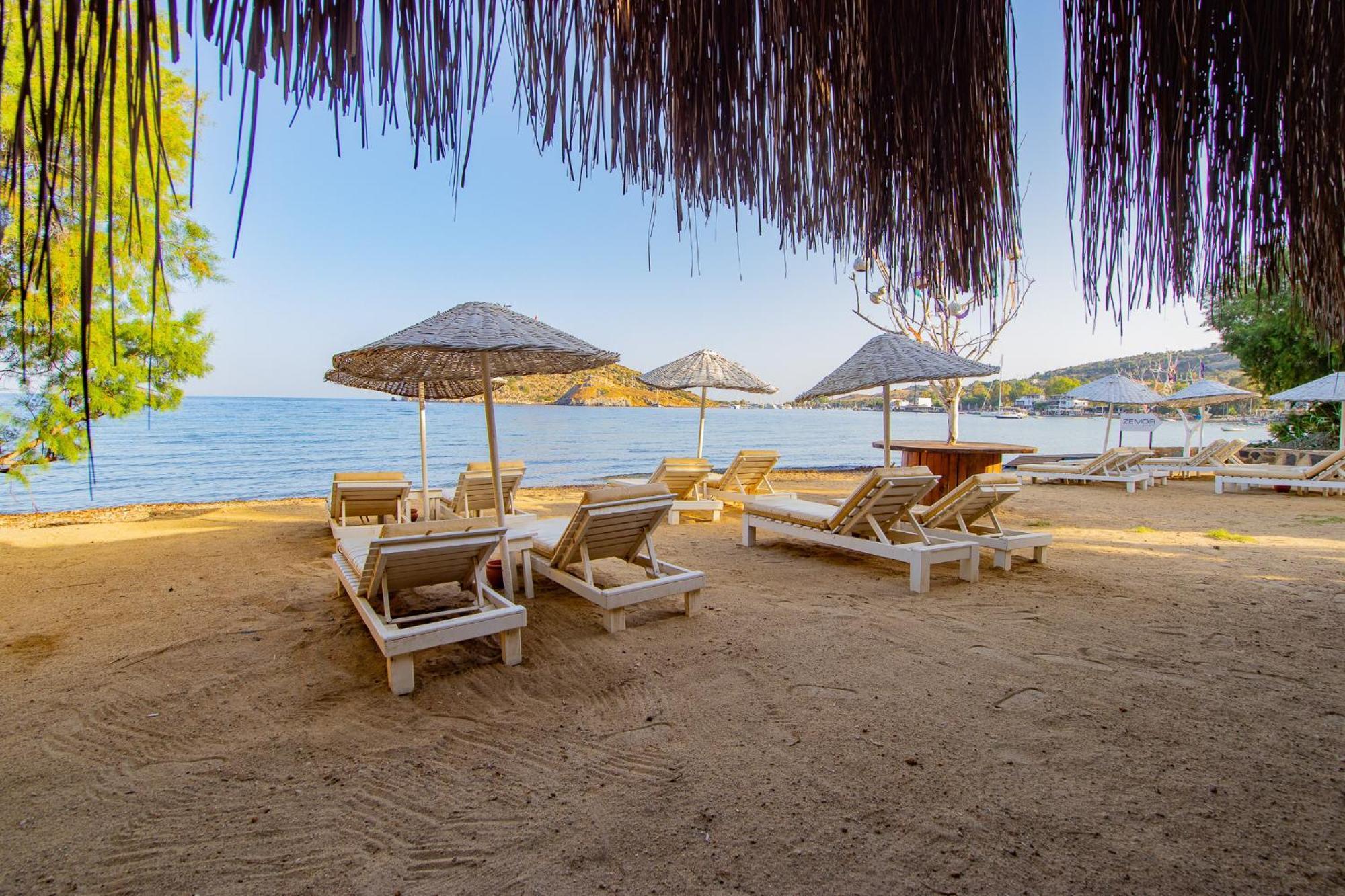 Ladonia Hotels Zemda Guemuesluek מראה חיצוני תמונה