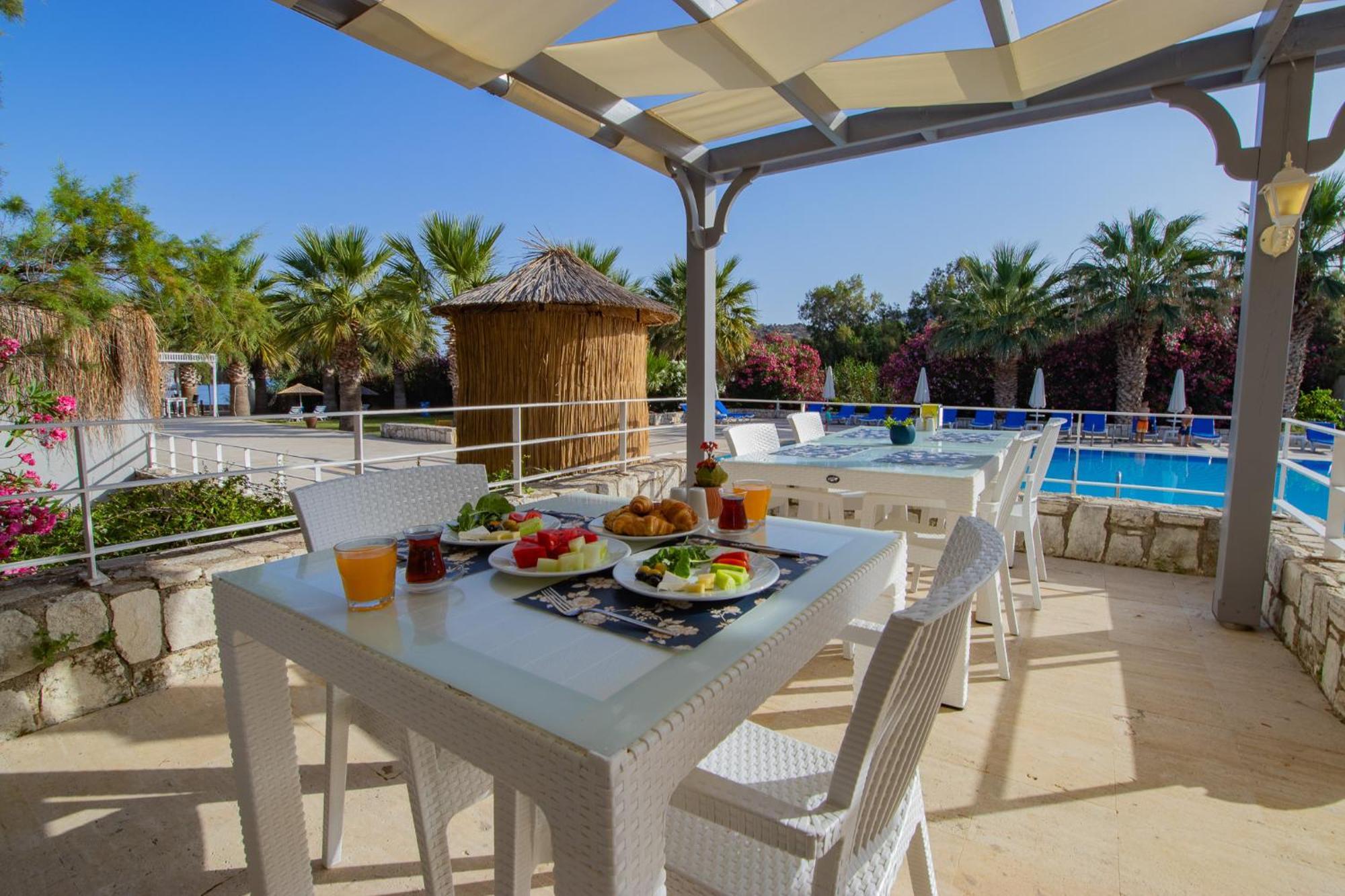 Ladonia Hotels Zemda Guemuesluek מראה חיצוני תמונה