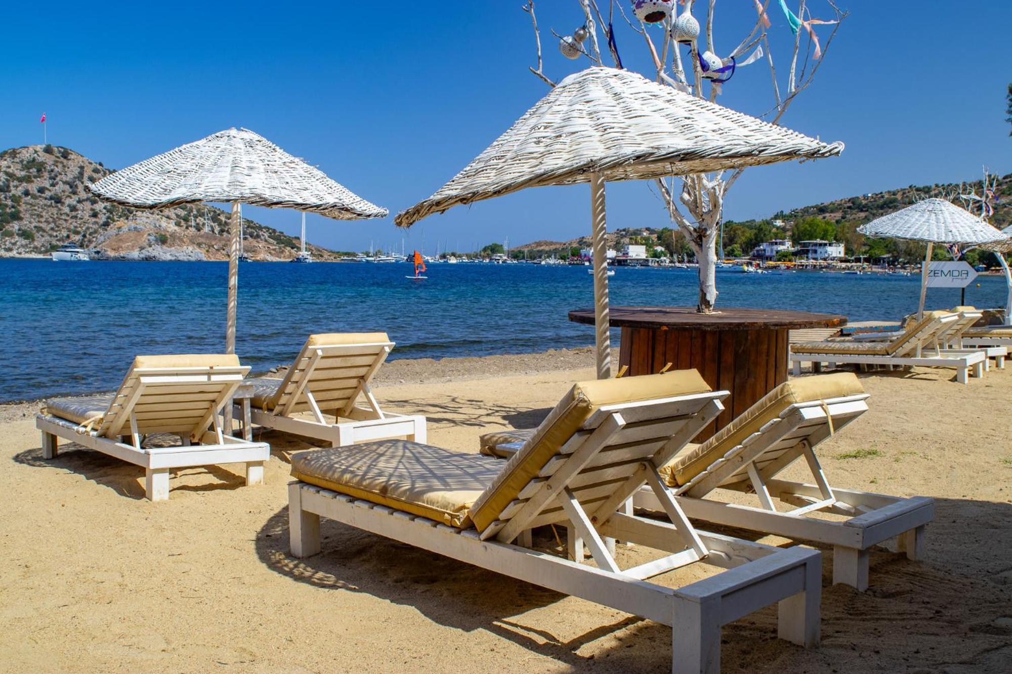 Ladonia Hotels Zemda Guemuesluek מראה חיצוני תמונה