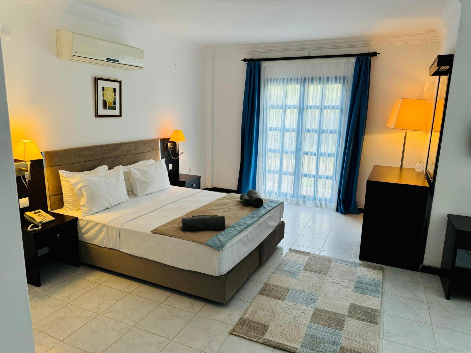 Ladonia Hotels Zemda Guemuesluek מראה חיצוני תמונה