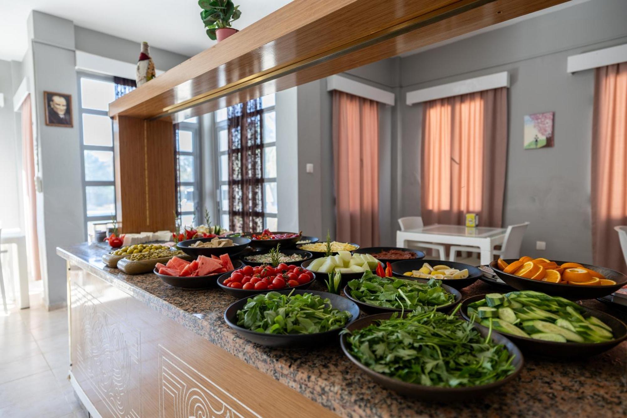 Ladonia Hotels Zemda Guemuesluek מראה חיצוני תמונה