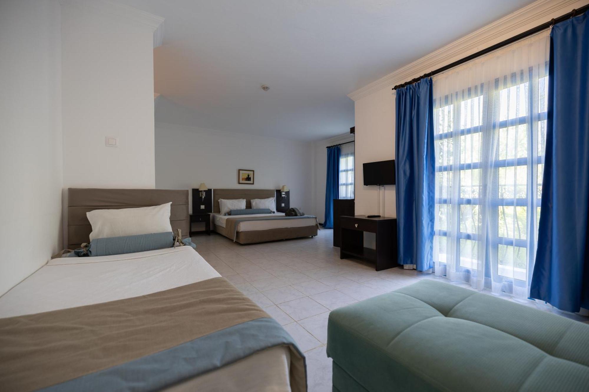 Ladonia Hotels Zemda Guemuesluek מראה חיצוני תמונה
